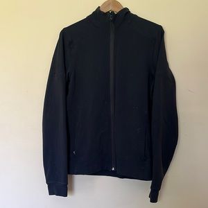 Lululemon mens large black zip jacket.